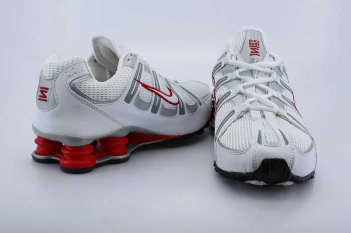 chaussure nike shox de la porcelaine